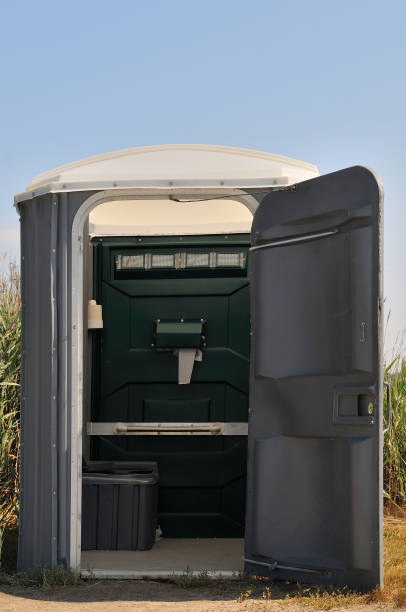 Best Construction site porta potty rental  in Mentone, IN